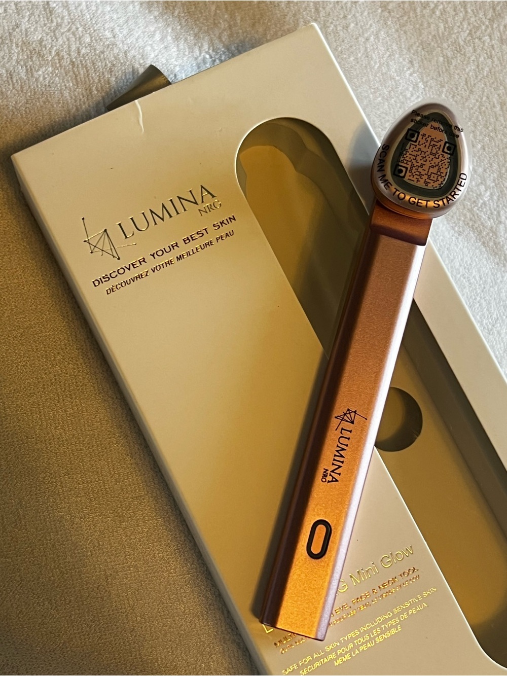 Lumina NRG Mini Glow Facial Device Rose Gold w/Box, Gel, Charger & Case